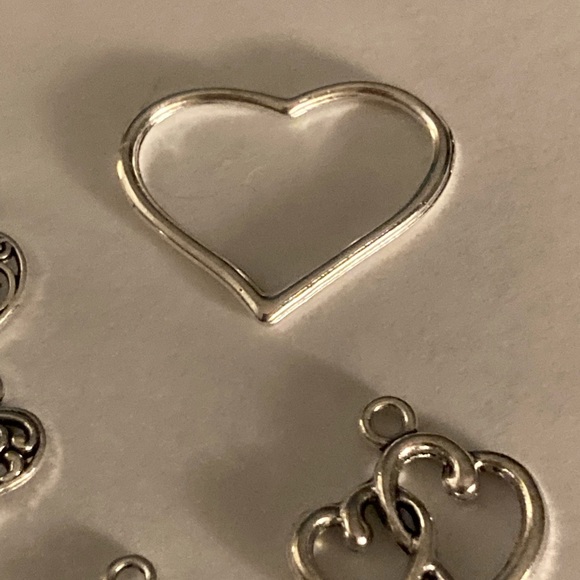 Lot of 11 charms/pendants heart theme - Picture 3 of 8